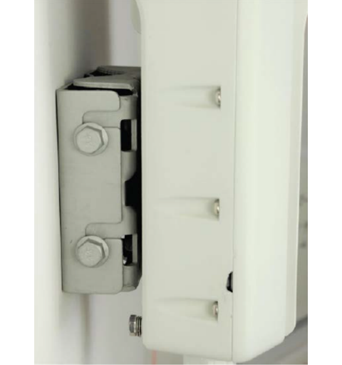 Cambium Universal Wall Mount Bracket For veggmontering av cnWave V5000